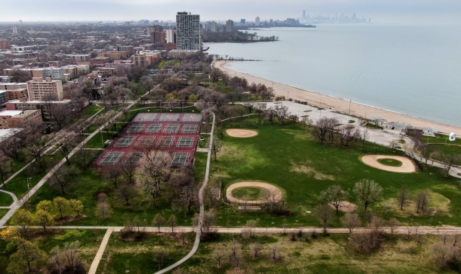 Medycy rozpoczynają misję w Chicago /TANNEN MAURY  /PAP/EPA