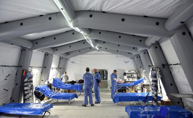 Medycyna pola walki obowiązkowa dla lekarzy i pielęgniarek? Rząd szykuje zmiany