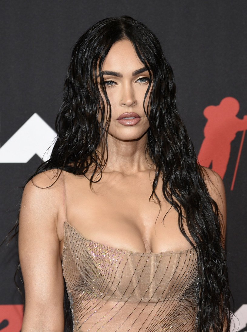 megan fox vma outfit 2021