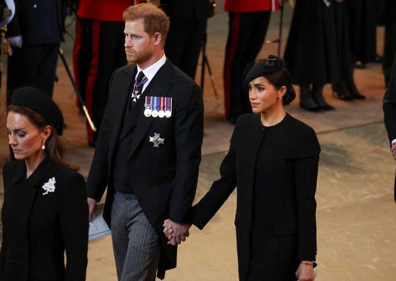 Meghan i Harry na pogrzebie królowej Elżbiety II / PHIL NOBLE /Getty Images