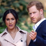 Meghan i Harry w wywiadzie dla Oprah. „Eksroyalsi” opowiadają o rasizmie, obojętności i pieniądzach