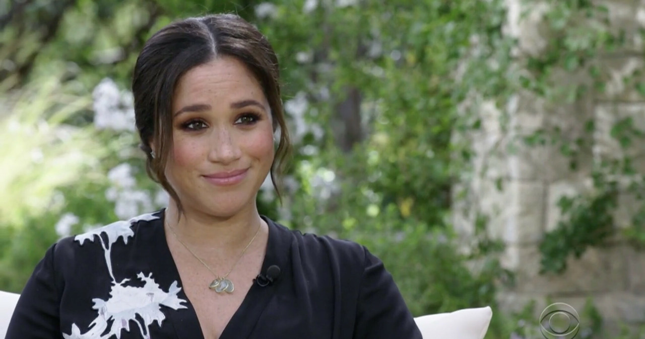 Meghan Markle i książę Harry w wywiadzie dla Oprah Winfrey zdradzili wiele tajemnic z królewskiego dworu /CBS/Ferrari Press/East News /East News