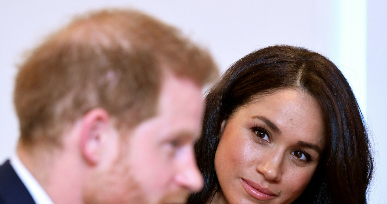 Meghan Markle i książę Harry /TOBY MELVILLE/AFP /East News