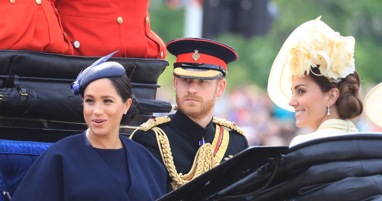 Meghan Markle, książę Harry i Kate /East News