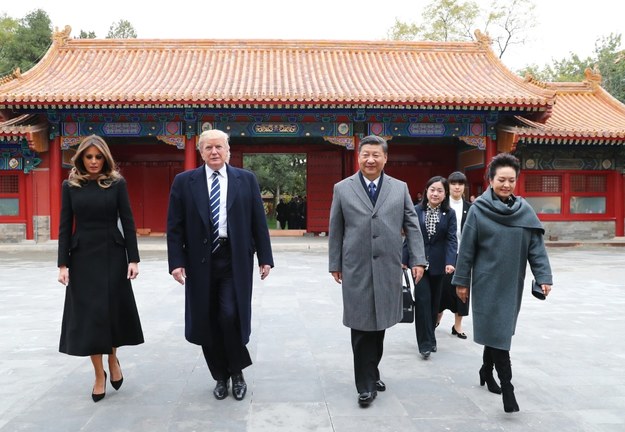 Melania i Donald Trump oraz Xi Jinping i Peng Liyuan /XINHUA/XIE HUANCHI /PAP/EPA