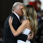 Melania Trump i jej pierwszy taniec z prezydentem. Kreacja pierwszej damy zachwyciła
