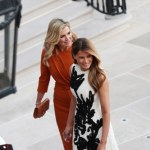 sukienki Melania Trump i królowa Máxima zachwyciły stylizacjami w Białym Domu. Idealne sukienki na wiosnę i lato