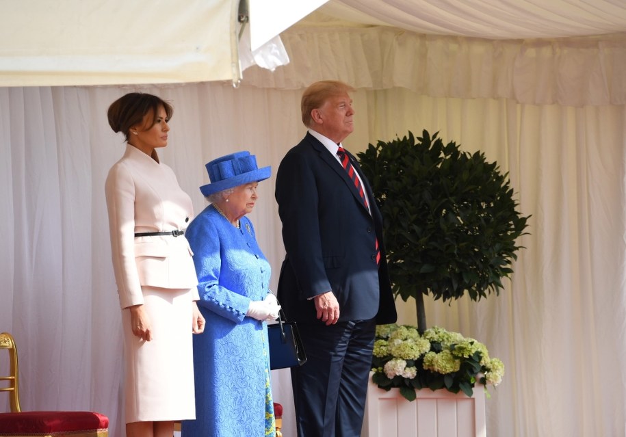 Melania Trump, królowa Elżbieta II i Donald Trump /SGT PAUL RANDALL RLC / BRITISH MINISTRY OF DEFENCE / HANDOUT /PAP/EPA