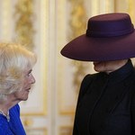 Melania Trump znów zasłoniła twarz. Komentatorzy mówią o wymownym geście