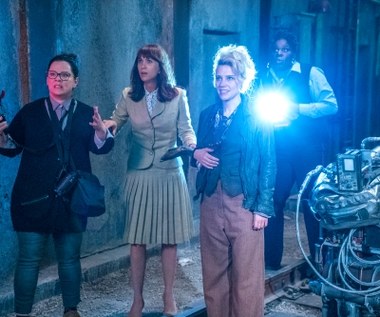 Melissa McCarthy, Kristen Wiig, Kate McKinnon i Leslie Jones w scenie z filmu "Ghostbusters. Pogromcy duchów"