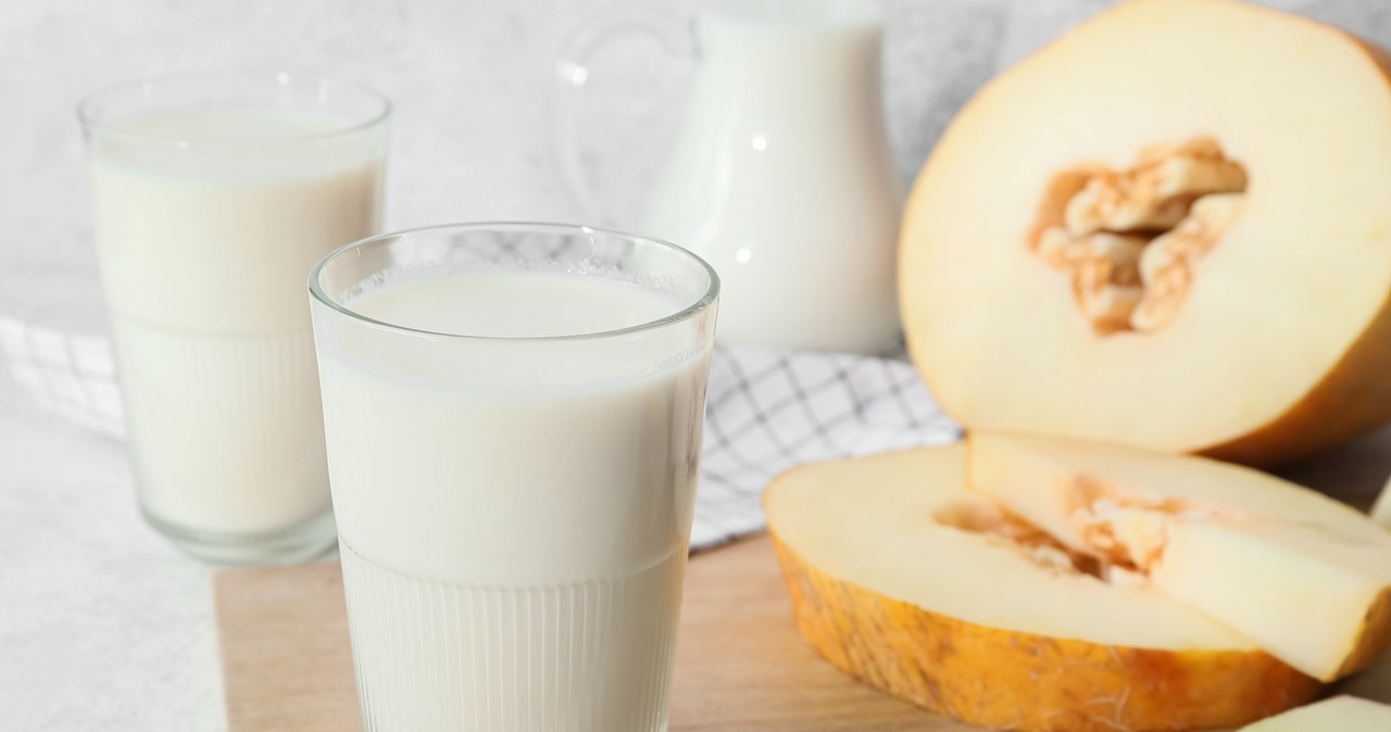 Melonowe mleko z pestek zrobisz bez problemu w domu /123RF/PICSEL