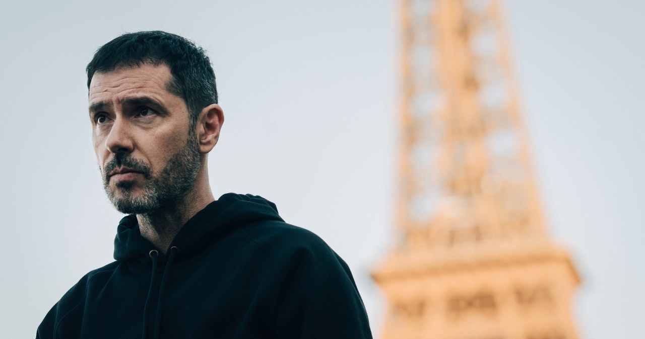 Melvil Poupaud w serialu "Przywileje" /HBO Max /materiały prasowe