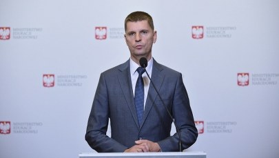 MEN: Będzie dodatkowy miliard na podwyżki dla nauczycieli