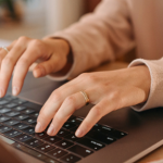 MEN zapowiada państwowy e-dziennik. Koniec z opłatami?