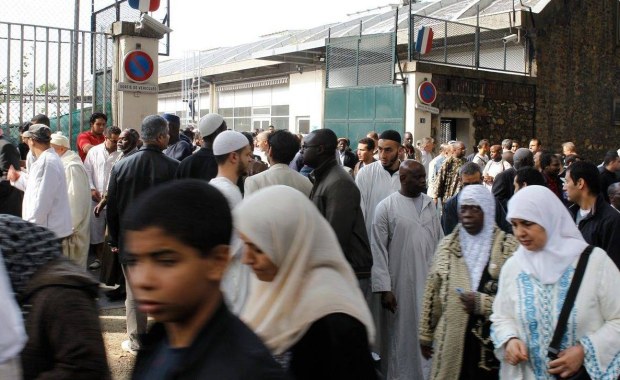 Mendel dla RMF FM: Islamiści podbijają Francję. Macron powinien słuchać Polaków!