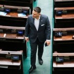 Mentzen zatrudnia i oczekuje "pracy ponad normę". Taką wypłatę oferuje