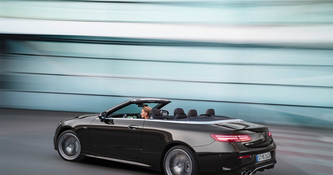 Mercedes-AMG E 53 4MATIC+ Cabriolet /Mercedes