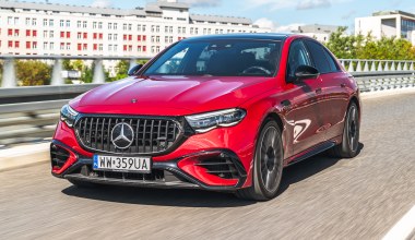 Mercedes-AMG E 53 - zmiana V8 na hybrydę daje radę. I 116 tys. zł oszczędności