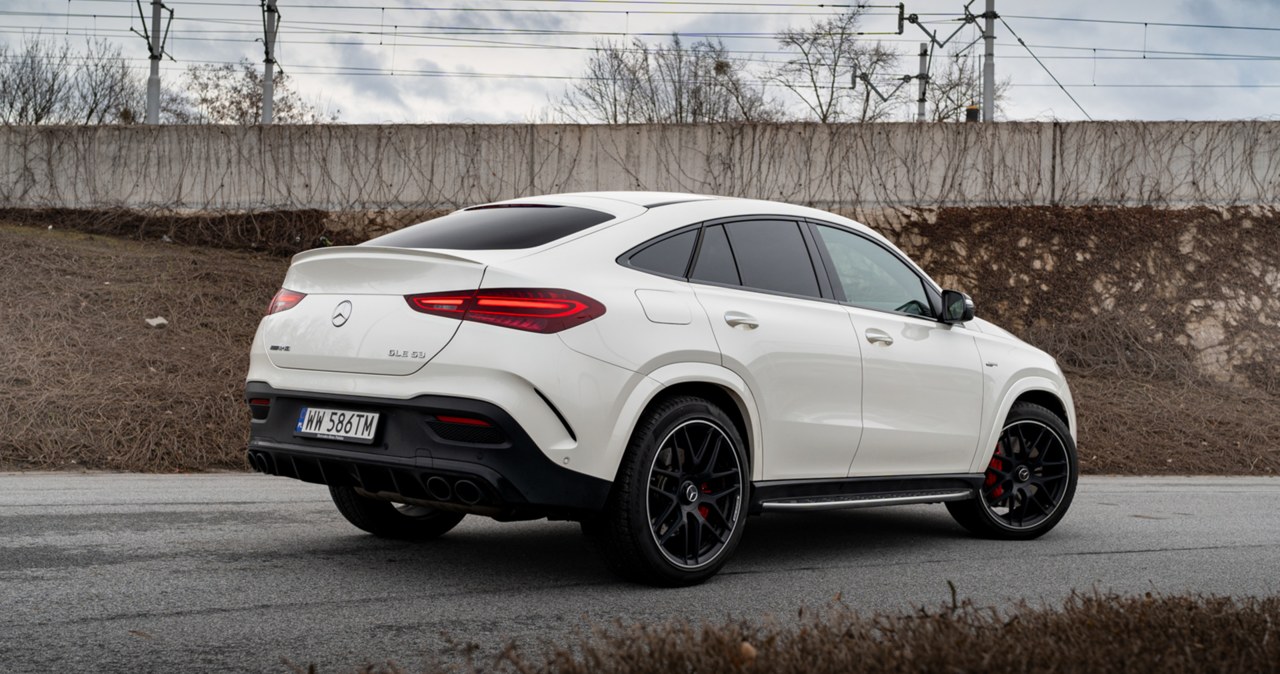 Mercedes-AMG GLE 53 4MATIC+ Coupe łączy komfort SUV-a ze sportowymi osiągami AMG. /Jan Guss-Gasiński /INTERIA.PL