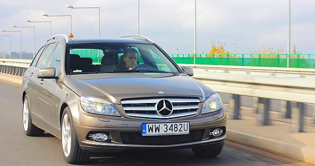 Mercedes C W204 /Motor