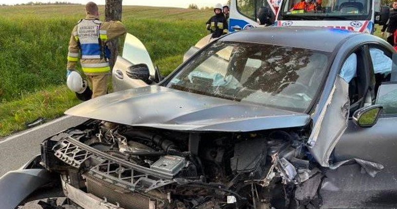 Mercedes CLA, którym jechał adwokat / Fot: Straż pożarna /