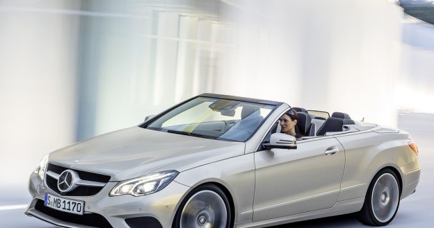 Mercedes E cabrio /Informacja prasowa