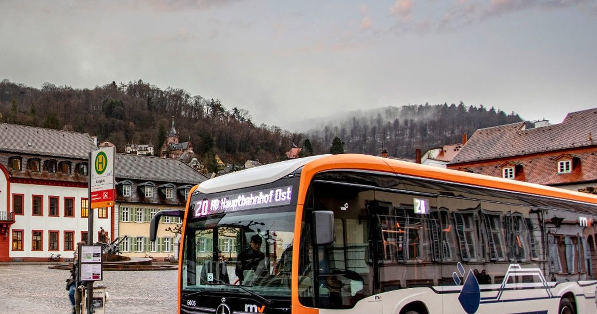 Mercedes e-citaro. Najprawdopodobniej taki pojazd wywołał pożar w zajezdni w Stuttgarcie /Informacja prasowa