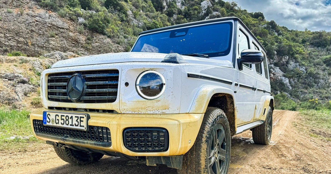 Mercedes G580 z technologią EQ to pierwsza w historii, elektryczna "Gelenda". Premiera tego modelu wzbudziła wiele kontrowersji. Mieliśmy okazję sprawdzić ten samochód w bardzo trudnych warunkach. /Sebastian Kościółek /INTERIA.PL