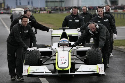 Mercedes GP zamiast Brawna /AFP