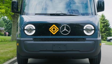 Mercedes i Rivian wyprodukują elektryczny samochód dostawczy