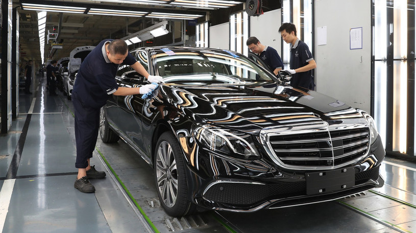 Mercedes klasy E produkowany w Chinach /Informacja prasowa