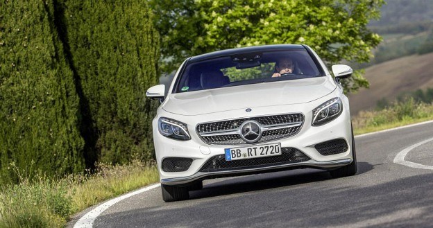 Mercedes klasy S Coupe z funkcją pochylania w zakrętach /Mercedes