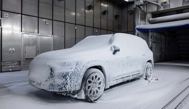 Mercedes pokazał nowego GLB. Ośnieżony samochód wzbudził ciekawość internautów