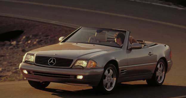 Mercedes SL typoszeregu R129 /Informacja prasowa