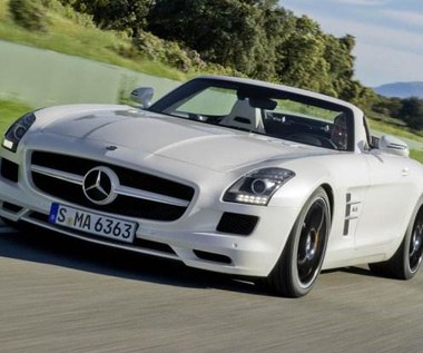 Mercedes SLS AMG roadster. 317 km/h bez dachu!