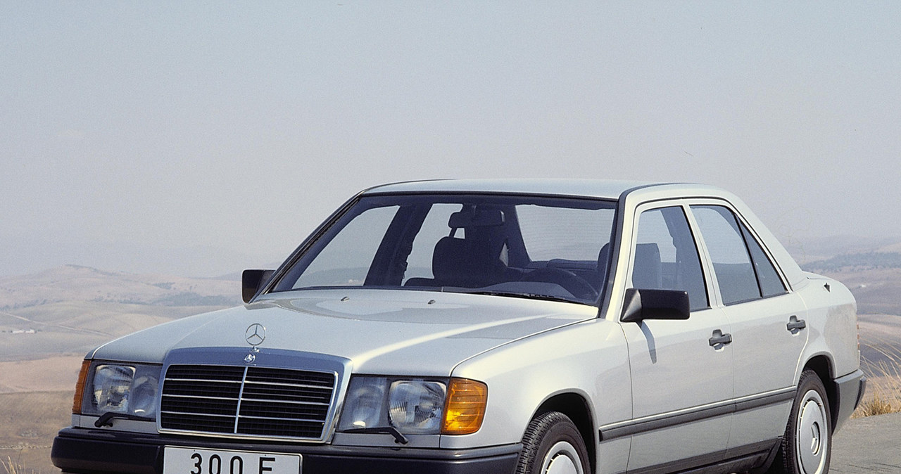 Mercedes W124 zwany „baleronem” to mistrz długowieczności. /Motor