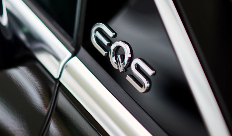 Mercedes zamierza zrezygnować z oznaczenia "EQ" na swoich elektrycznych modelach. /Mercedes /materiały prasowe