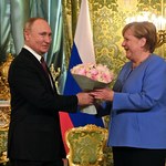 Merkel: Nie żałuje swoich decyzji ws. współpracy energetycznej z Rosją