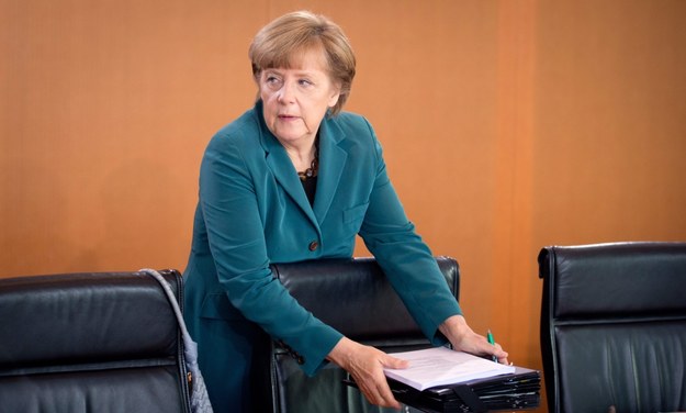 Merkel prosi Putina: Uwolnij obserwatorów /Kay Nietfeld  /PAP/EPA