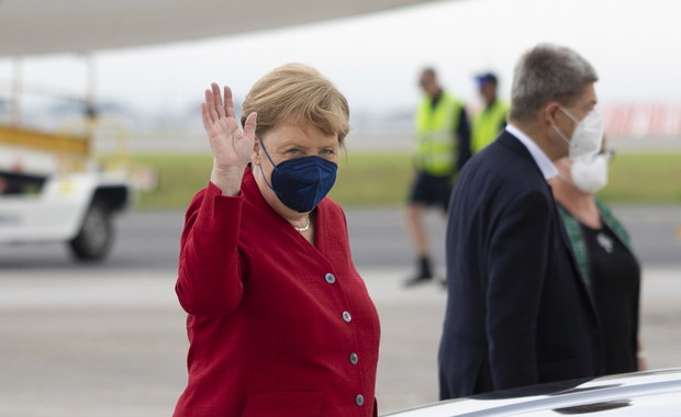 Merkel zapowiada na jesień "szczepienia odświeżające" dla osób starszych