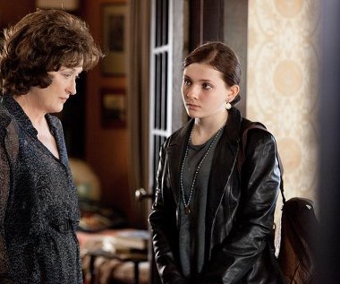 Meryl Streep i Abigail Breslin w scenie z filmu "Sierpień w hrabstwie Osage"