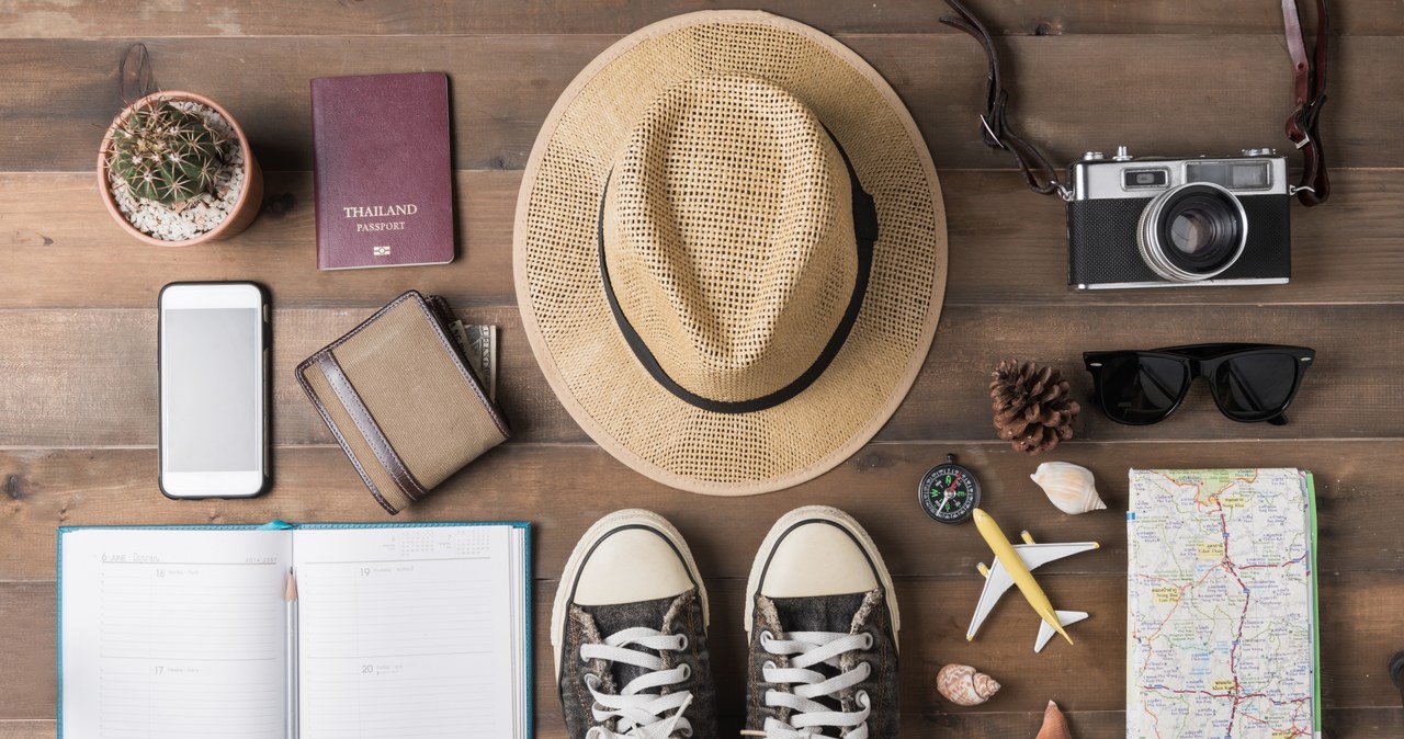 Męska walizka na wakacje: 8 rzeczy, które musisz spakować /materiały prasowe
