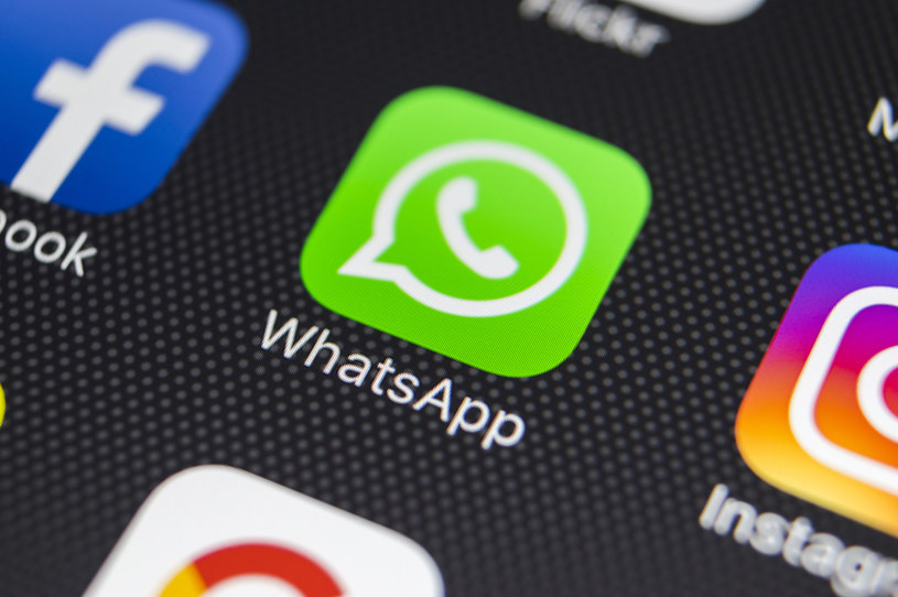 Messenger, WhatsApp i Instagram - prywatność w tych aplikacjach się kończy? /123RF/PICSEL