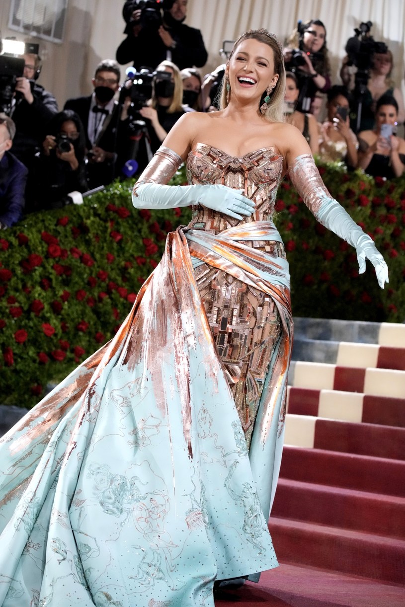 Met Gala 2022: Blake Lively /Mike Coppola/Getty Images /Getty Images