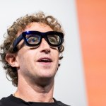 Meta pozwana. Intymne nagrania ze smart glasses oglądali pracownicy