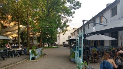 Metale ciężkie nadal w ziemi przy Dolnych Młynów. Są wyniki badań dewelopera