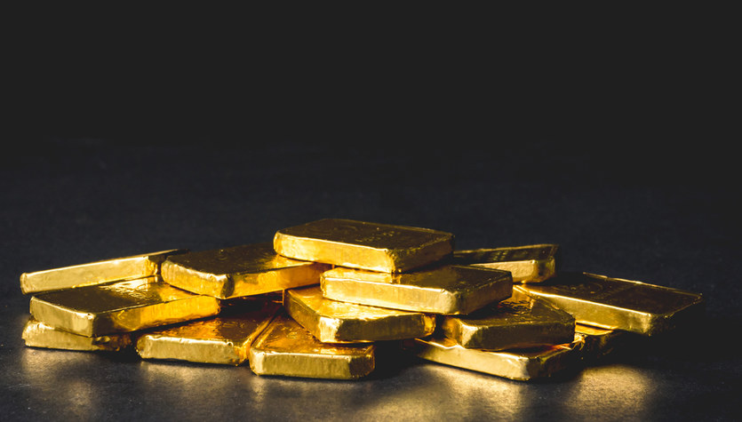 Metale szlachetne. Ceny złota skorzystają na słabnącej gospodarce światowej