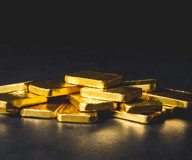 Metale szlachetne. Ceny złota skorzystają na słabnącej gospodarce światowej