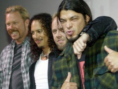 Metallica (pierwsi z lewej James Hetfield i Kirk Hammett) /arch. AFP