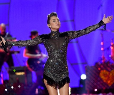 Metamorfoza Miley Cyrus: Kontrowersja ustąpiła elegancji